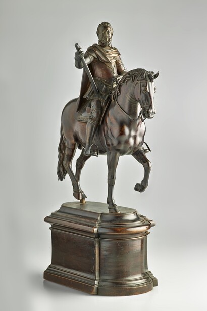 Giambologna o Antonio Susini, Ritratto equestre di Enrico IV di Francia, Primo decennio del XVII secolo, bronzo, Digione, Musée des Beaux-Arts
