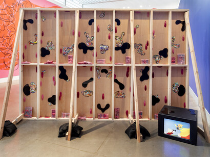 Catalina Schliebener Muñoz, Buenos vecinos, exhibition view. Courtesy of Queens Museum