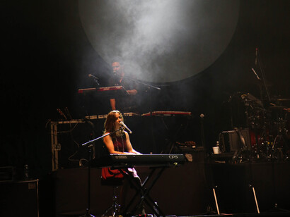 Actuación de Julieta Venegas en el Hay Festival de Xalapa, México