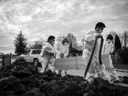 A pesar de los gigantescos avances de la ciencia y la tecnología el virus no ha sido controlado, no solo en la periferia empobrecida del mundo sino también en los países y regiones de mayor desarrollo