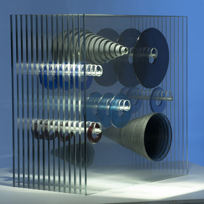 Olesya Kot, Transparent world, exhibition sculpture. Courtesy of Erarta Museum