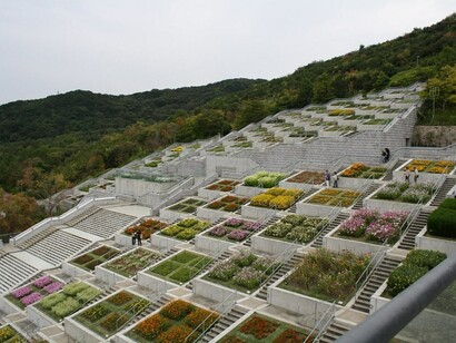Tadao Ando, Federica Corrà, Alessandro Lastella, Akira Katayanagi. Yumebutai, Hajishima 2000