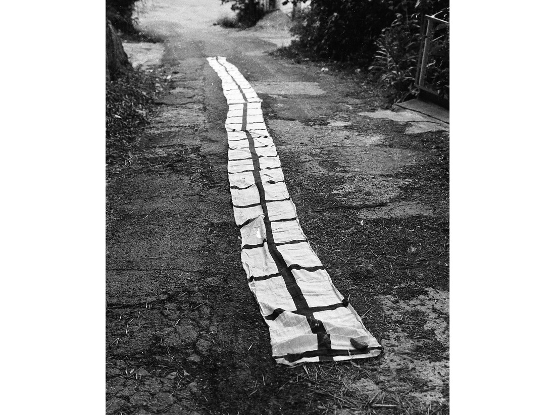 Eugenio Espinoza, Untitled, 1973, Black and white photograph, Ed. 1 of 5 + 2 A.P, 27,9 x 18,1 cm