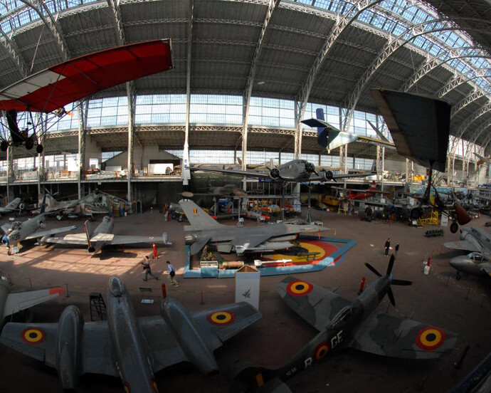 Hall de l'Aviation. Courtesy of Royal Army and Military History Museum