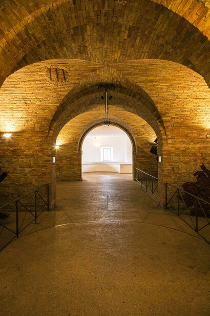 Rampa elicoidale opera di Francesco di Giorgio Martini. Serviva per salire a cavallo, oggi collega piazzale mercatale con la piazza d'Urbino, foto Christian Bolognese