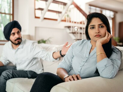 A couple trying to come up with a conflict resolution 