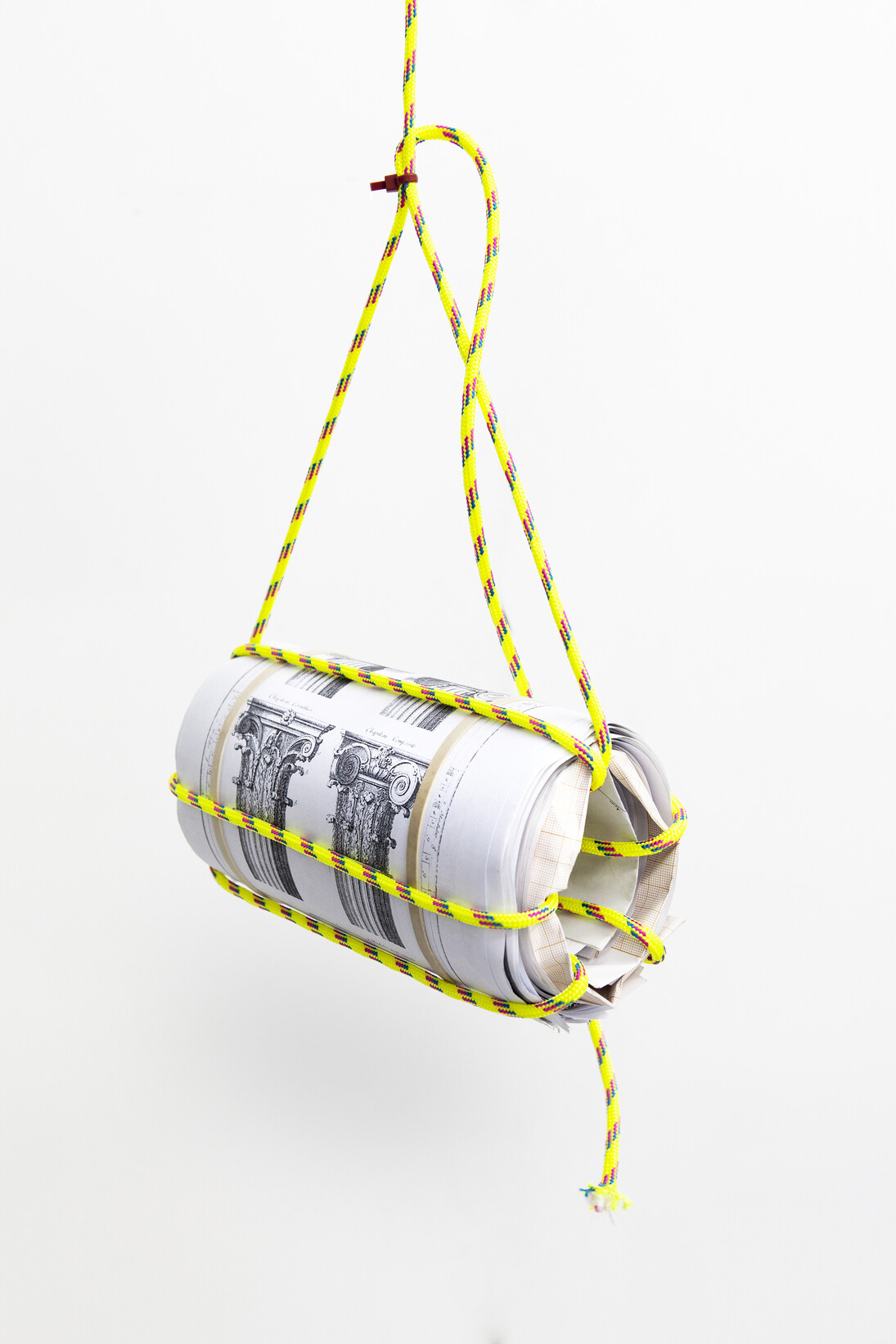 Pier Stockholm, "The Weight of References", (sculpture), 2015, Courtesy: onestar press et l'artiste