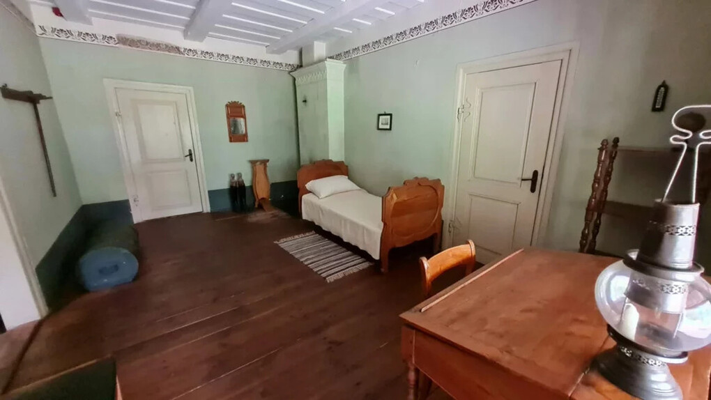 The old residence of the Governor, exhibition view. Courtesy of Turaida Museum Reserve