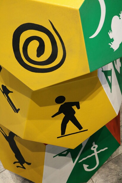 Fastwürms, Wildsign, 2000. Courtesy of AGH