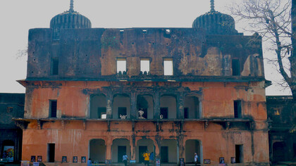 The Moti Mahal (palace) was the centre stage of the Raj Gond dynasty