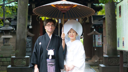 Posing outside Hikawa shrine