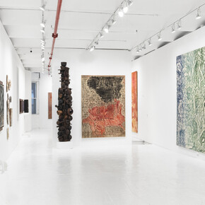 Sari Dienes, Night eyes, exhibition view. Courtesy of Eric Firestone Gallery