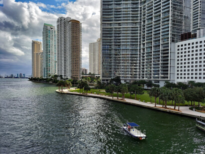 Miami River, exiting into Biscayne Bay, Miami, Florida, USA (November 2021)