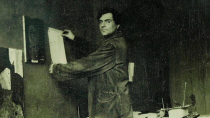 Amedeo Modigliani nel suo studio