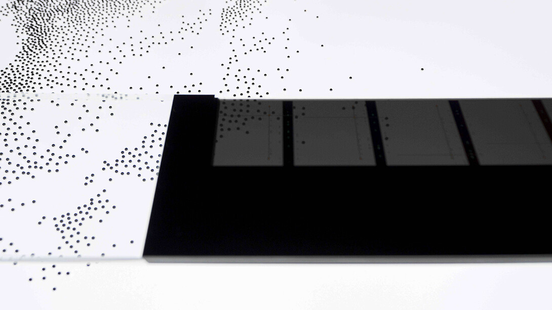 Ryoji Ikeda, supersymmetry (experiment), copyright Ryoji Ikeda, 2014. Photo: Ryuichi Maruo