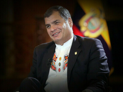 Rafael Correa, Präsident von Ecuador, verbüßt eine Exilstrafe wegen Bestechungsfällen in seiner Regierung