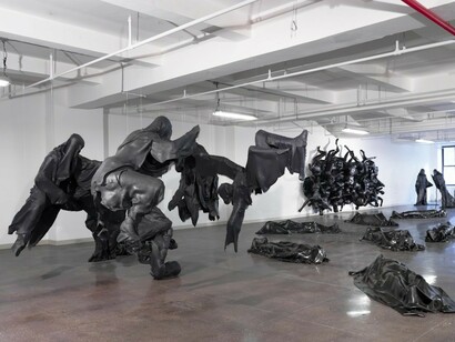 Robert Morris, Exhibition view. Courtesy of Castelli Gallery