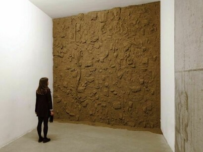 Untitled 2012 earth, polystyrene, resin and objects cm. 400 x 400  
