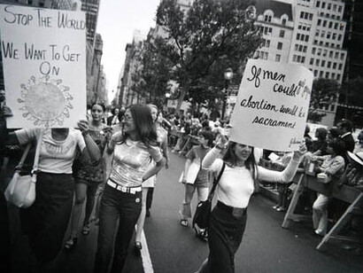 Garry Winogrand, Women are Beautifu. Courtesy of Museo de Arte Moderno