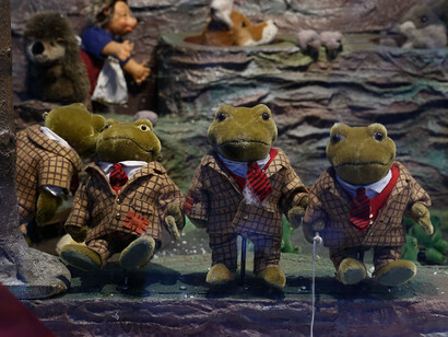 Enchanted Worlds. Courtesy of McCord Museum