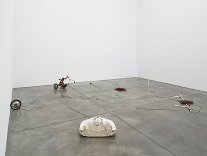 Lucia Nogueira, Ends without end, exhibition view. Courtesy of Luhring Augustine