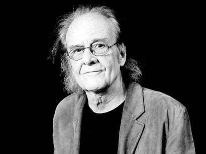 Luis Eduardo Aute, músico, cineasta, escultor, pintor y poeta español, compuso una serie de «Aleluya»