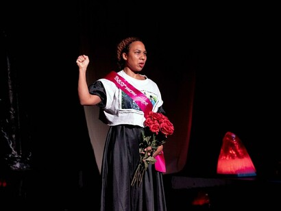 Männerphantasien. Courtesy of the Deutsches Theater