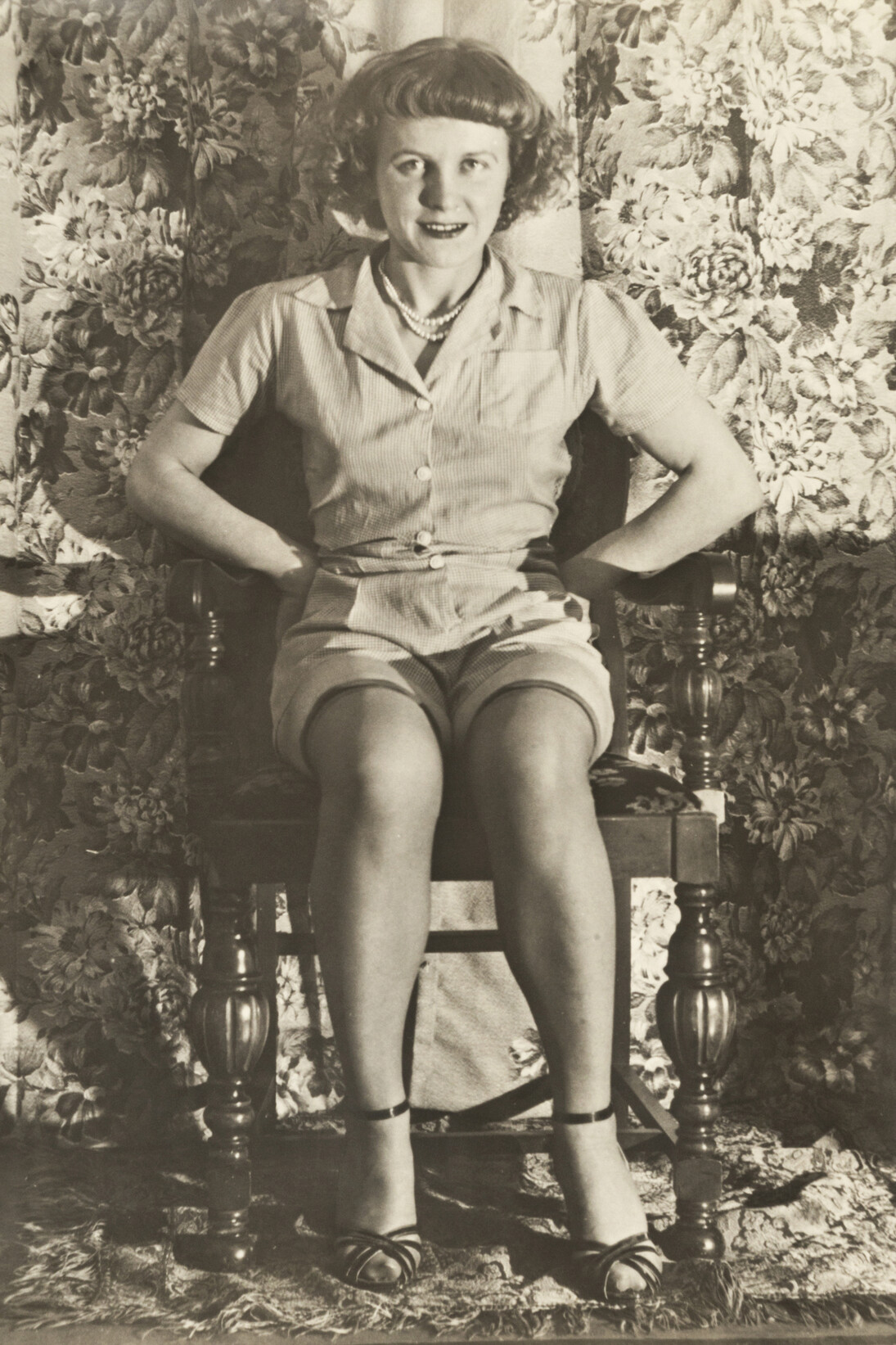 untitled / ohne Titel, undated/ undatiert (1940s-50s / 1940er-50er). Gelatin Silver Print 35.6 x 27.9 cm
