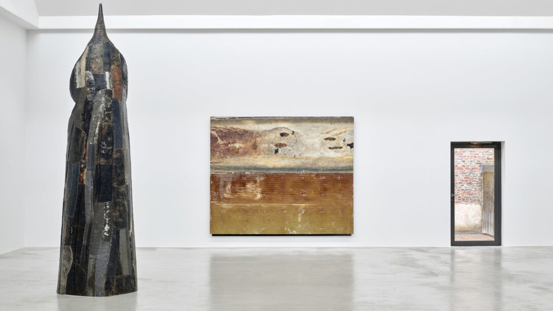 Sopheap Pich, Works, exhibition view. Courtesy of Axel Vervoordt Gallery