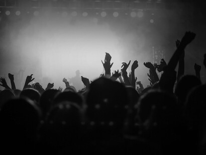 A principal novidade desta vez eram as apresentações na casa de espetáculos Sphere, que possibilita recursos tecnológicos surpreendentes. Junto com as possibilidades de inovação, veio a ideia de comemorar os 25 anos do álbum de maior sucesso dos Backstreet Boys, Millennium