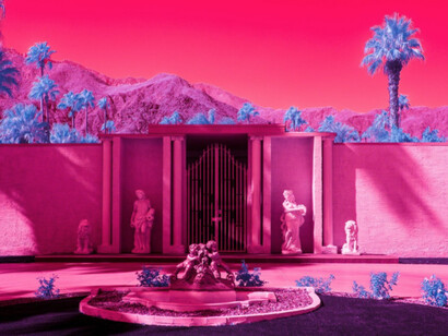 Hypercolour Fantasy. Courtesy of Garis & Hahn