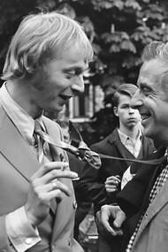 Provotariat in Vondelpark, featuring Simon Vinkenoog and Aldo van Eyck on the left