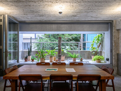 Various artists, Evaporates, exhibition view. Courtesy of Kiang Malingue Gallery