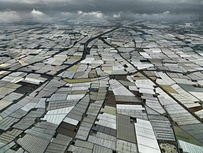 Edwaed Burtynsky, Greenhouses, Almira Peninsula, Spain, 2010 © Edward Burtynsky, courtesy of Flowers London