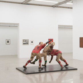 Watching sugar dissolve in a glass of water, Exhibition view. Courtesy of Mumok 