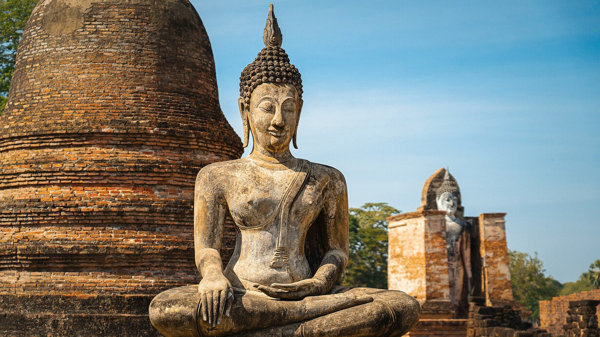 Una estatua de Buda en Wat Mahathat, Tailandia