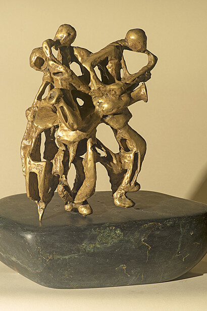 Ideogramma del jazz, bronzo su pietra di fiume, 1958, 35x25x40h cm.