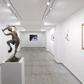 Martial Raysse. La Belle Jeune, Exhibition view. Courtesy of Galerie kamel mennour