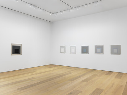 Josef Albers Grey Steps, Grey Scales, Grey Ladders, Exhibition view. Courtesy of David Zwirner