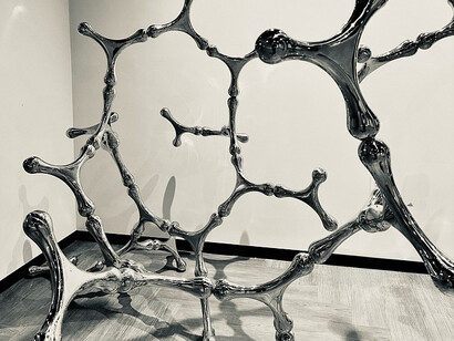 Loris Cecchini, The fluid guest, exhibition view. Courtesy of Diana Lowenstein Gallery