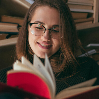 A leitura convoca o leitor para um momento de silêncio e ausência