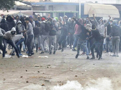 Proteste in varie città della Tunisia