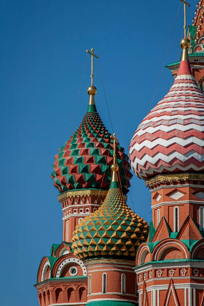 The colourful onion domes of Saint Basil’s Cathedral in Moscow, Russia, symbolising the visual beauty that challenged the author’s expectations before his first journey