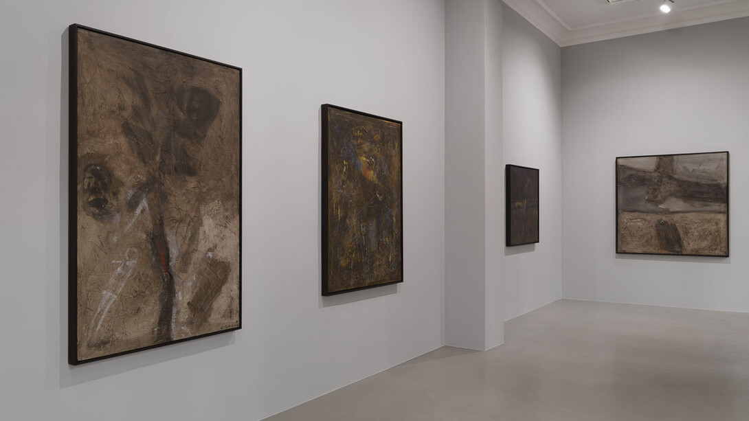 Robert Rehfeldt, Mail message from my studio, exhibition view. Courtesy of ChertLüdde Gallery