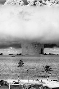 Nuclear mushroom cloud