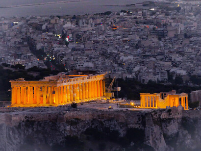 The Partenon by night