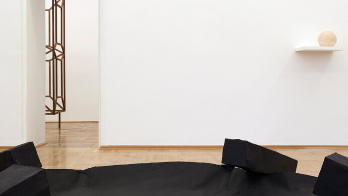 Michał Budny, Exhibition view. Courtesy of Galerie nächst St. Stephan 