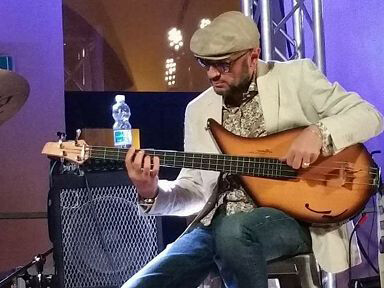 Dario Deidda al basso