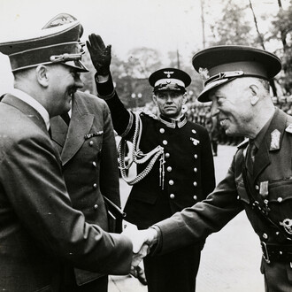 ACME · Unknown Photographer, "Rumania´s Premier Visits Hitler", July 24, 1941, silver gelatin print on glossy fibre paper, printed c. 1941, 16,8 (18,1) x 21,6 (22,8) cm, Courtesy: Daniel Blau Munich/London