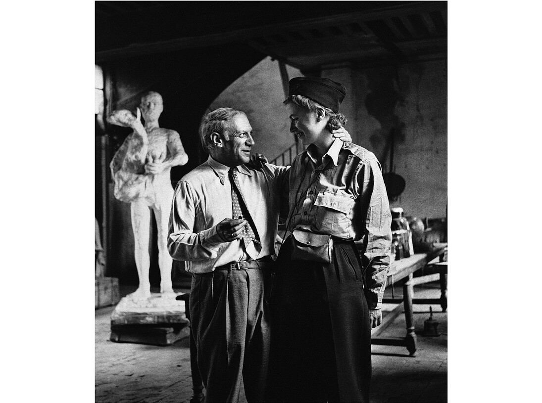 Lee Miller (1907-77), Pablo Picasso and Lee Miller after the liberation of Paris, Rue de Grand Augustins, Paris, France, 1944, Photographer: Lee Miller, Negative Number: NC0002-1, Notes: DF VB>BW © Lee Miller Archives, England 2015. All rights reserved